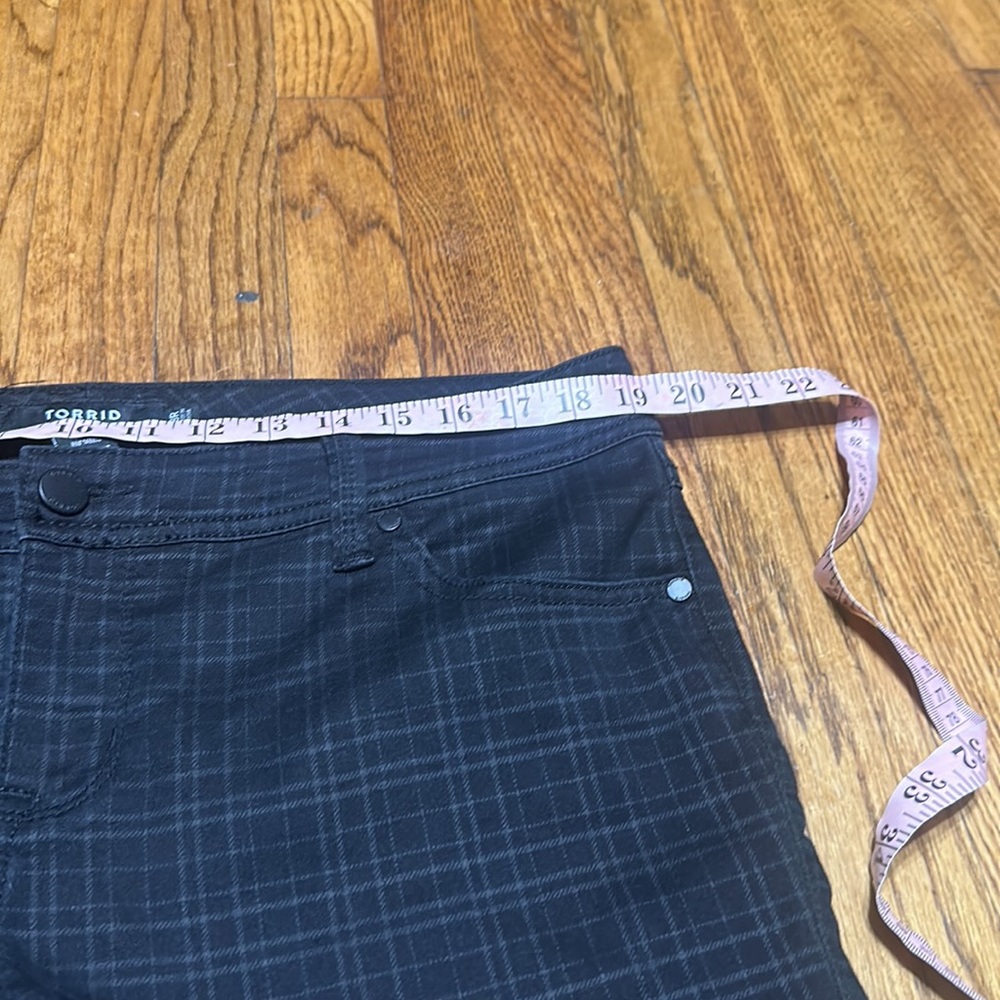 Torrid skinny jeans size 18 - Picture 10 of 11